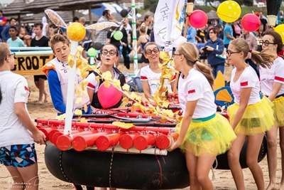 Weather does not spoil raft race