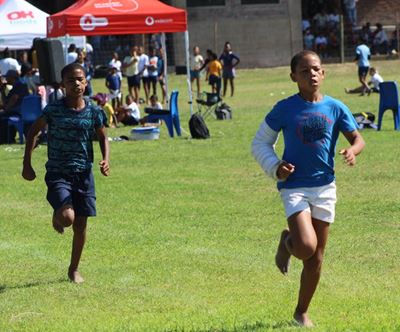 Berties en Melkies in Stilbaai derby