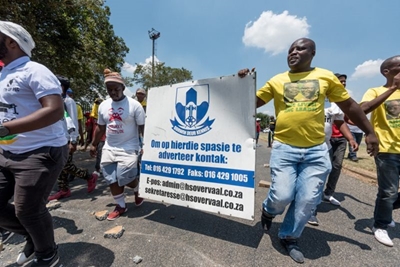 ‘No war against Afrikaans, it’s demographics’