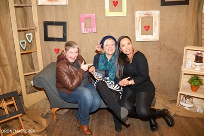 Wild cards and camaraderie at quiz night