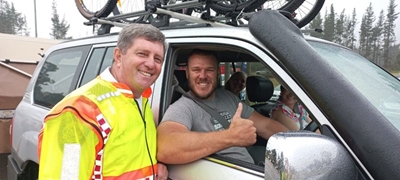Rain and warm welcomes for holiday visitors travelling through George
