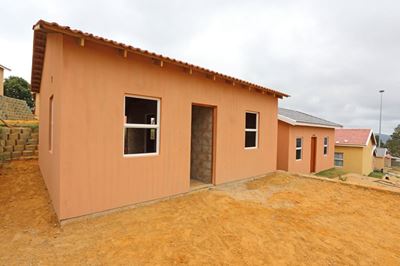 Knysna Municipality delivers on housing