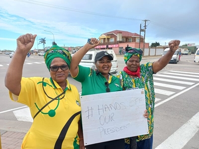 Picketing in support of the President