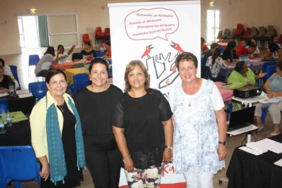 Opleiding om kinders te leer lees aangebied