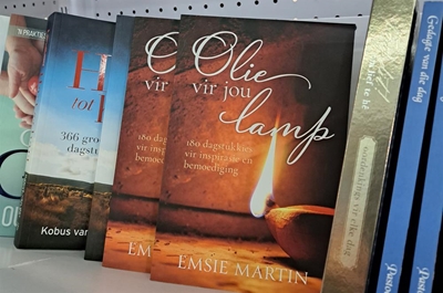 Emsie Martin se derde boek op die rakke