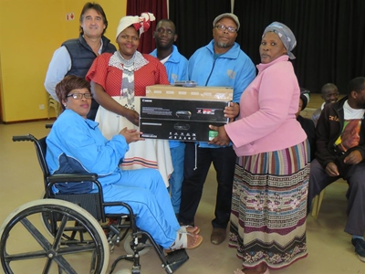 Councillor donates laptop to DPSA