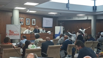 Third time in two hours: Speaker halts meeting to cool off opposition