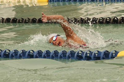 2 plaaslike swemmers ryg medaljes in