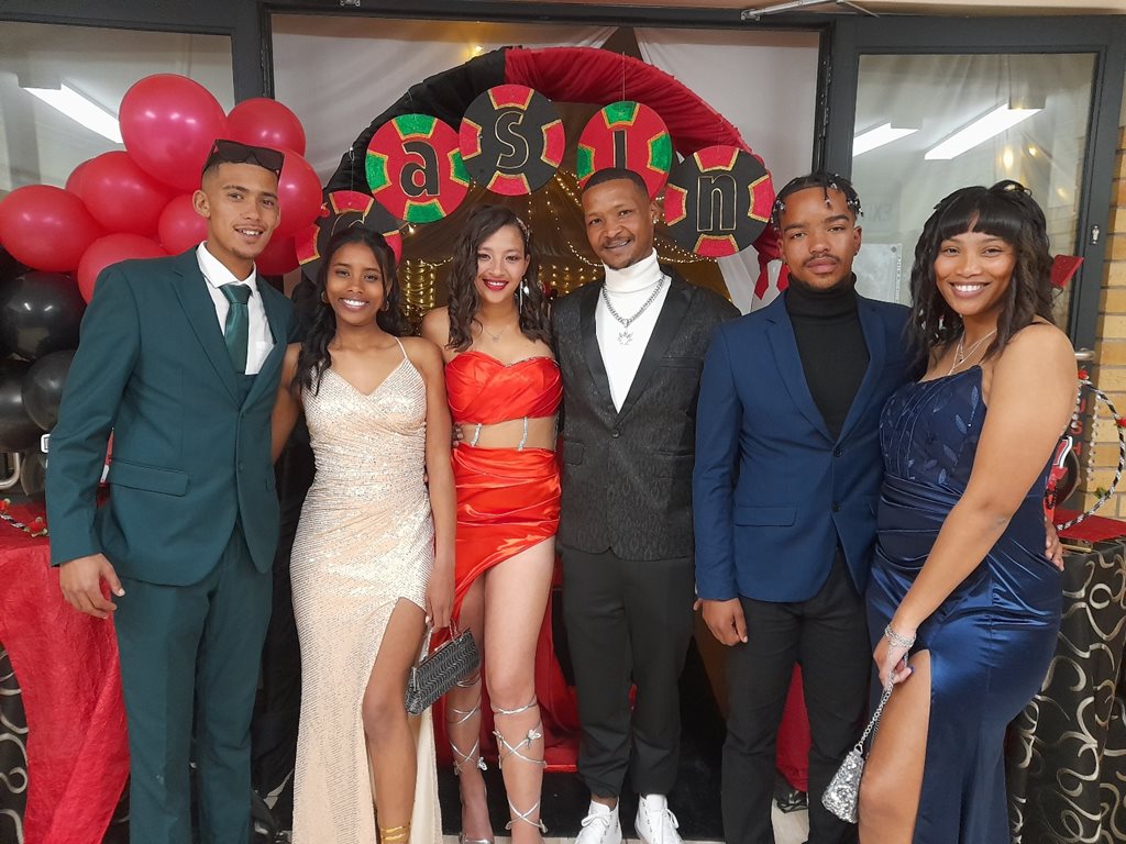 Kairos hou matriekafskeid