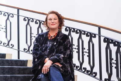 Suid-Kaapse kabaretdiva kry gesogte toekenning