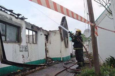 Bejaarde verloor alles in brand by Rosemoor dienssentrum