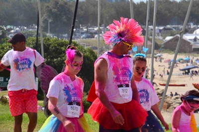 Kleur en pret in Mosselbaai se strate