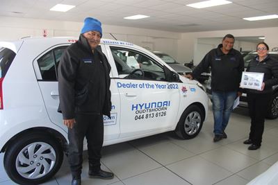 EDENfm kry voertuig vir 'We Care Soupdrive'