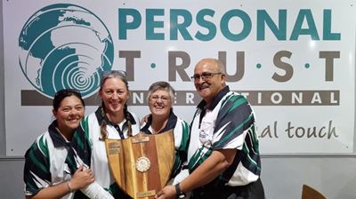 Graaff-Reinet rolbalspelers presteer