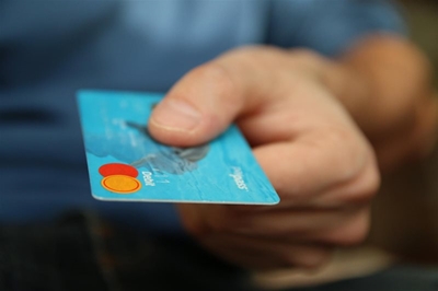Understanding SME purchasing patterns: Balancing costs, growth, and resilience