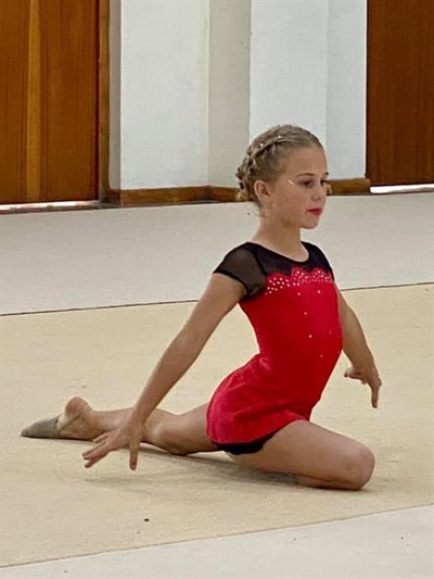 George-gimnaste skitter in Stilbaai