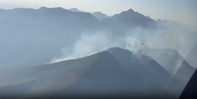 Berg winds reignite wild fires  