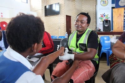 Shoes bring hope to Plett children