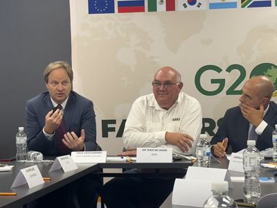 Boere van regoor die wêreld verenig vir G20 boeredialoog