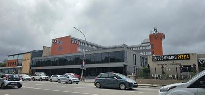 EXL pays extra to retrenched staff