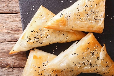 Tasty South African bobotie phyllo pies 