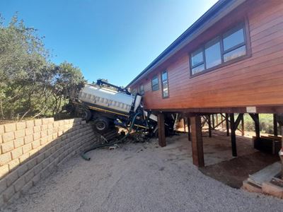 Municipal worker dies in freak accident