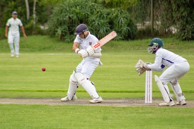 Cavaliers earn home play-off