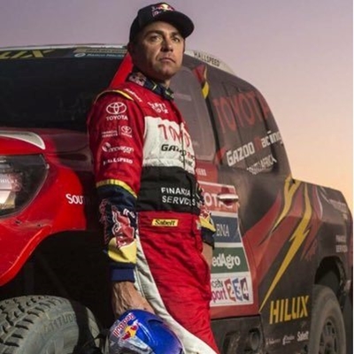 Giniel de Villiers climbs Dakar rankings
