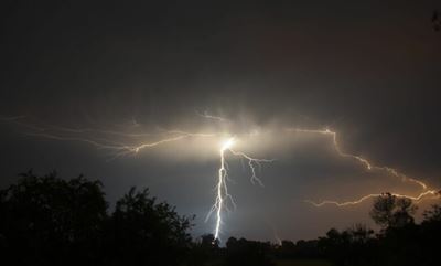 Thundershowers on the way tonight, rain on Thursday