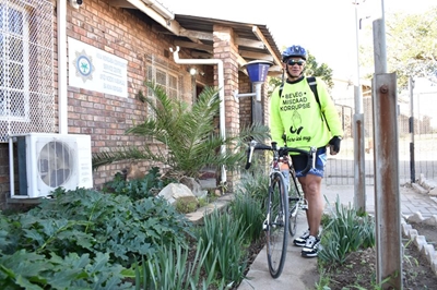 Cyclist back in town on crime awareness drive