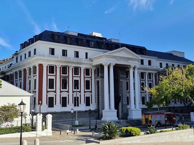 Parliament suspends 9 officials over National Assembly fire