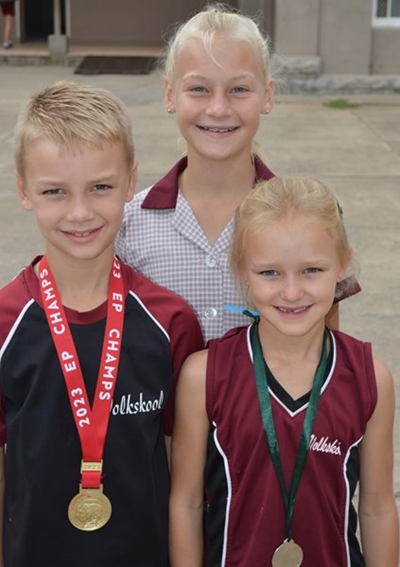 Tweekamp byeenkoms in Oudtshoorn