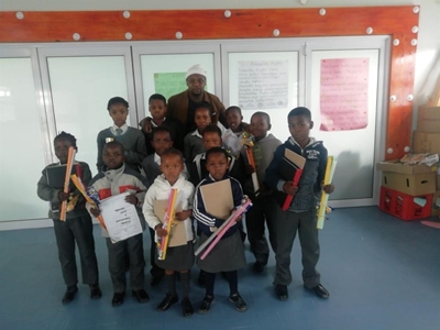 DJ helps learners