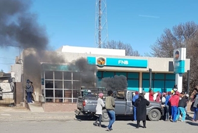 Woede in Molteno oor bank wat sluit