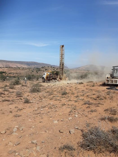 Saai sink boorgate in Oos-Kaap vir droogtehulp
