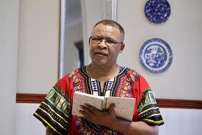 Prof Schwella visits Graaff-Reinet