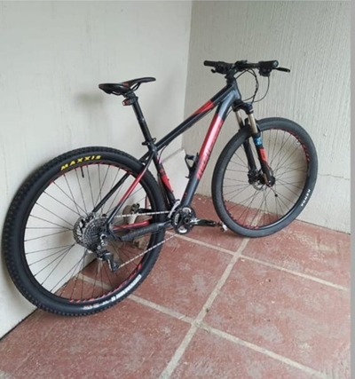 Gesteelde fiets