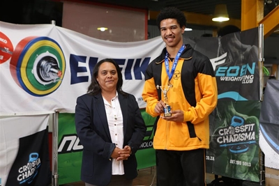 Eight new South African weightlifting records