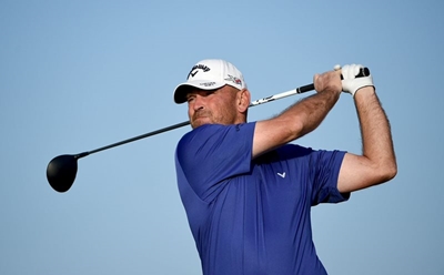 Tiger Woods and Thomas Bjorn facing risks in different challenges