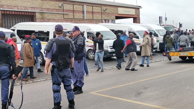 Law enforcement acts against illegal taxi operators