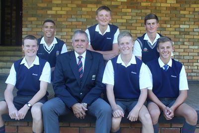 Oakdale-atlete verbeter rekords