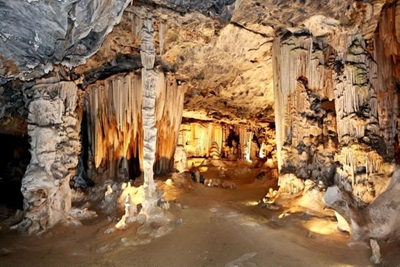 KKNK eggo weer in Kango-grotte