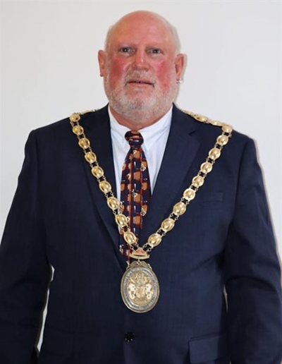 IPM calls on Bitou mayor to explain and act on corruption
