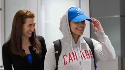 Young Saudi asylum-seeker arrives in Canada to official welcome