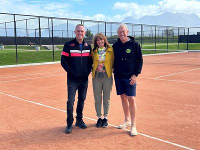 Wimbledon referee visits Telesto courts