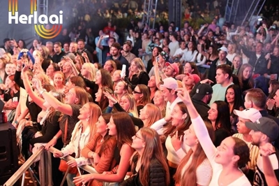 Vier jou taal.  Herlaai: Jou Konsert