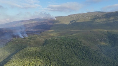 Veldbrand steeds aktief by Heidelberg