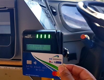 GO GEORGE: How to hold your card
