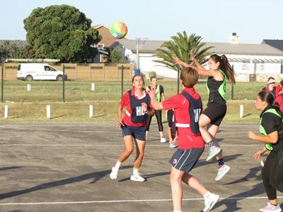 Damesliga Netbaltoernooi skop af in Stilbaai