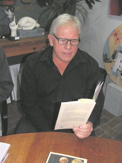 Leesfees skryfkompetisie sluit binnekort